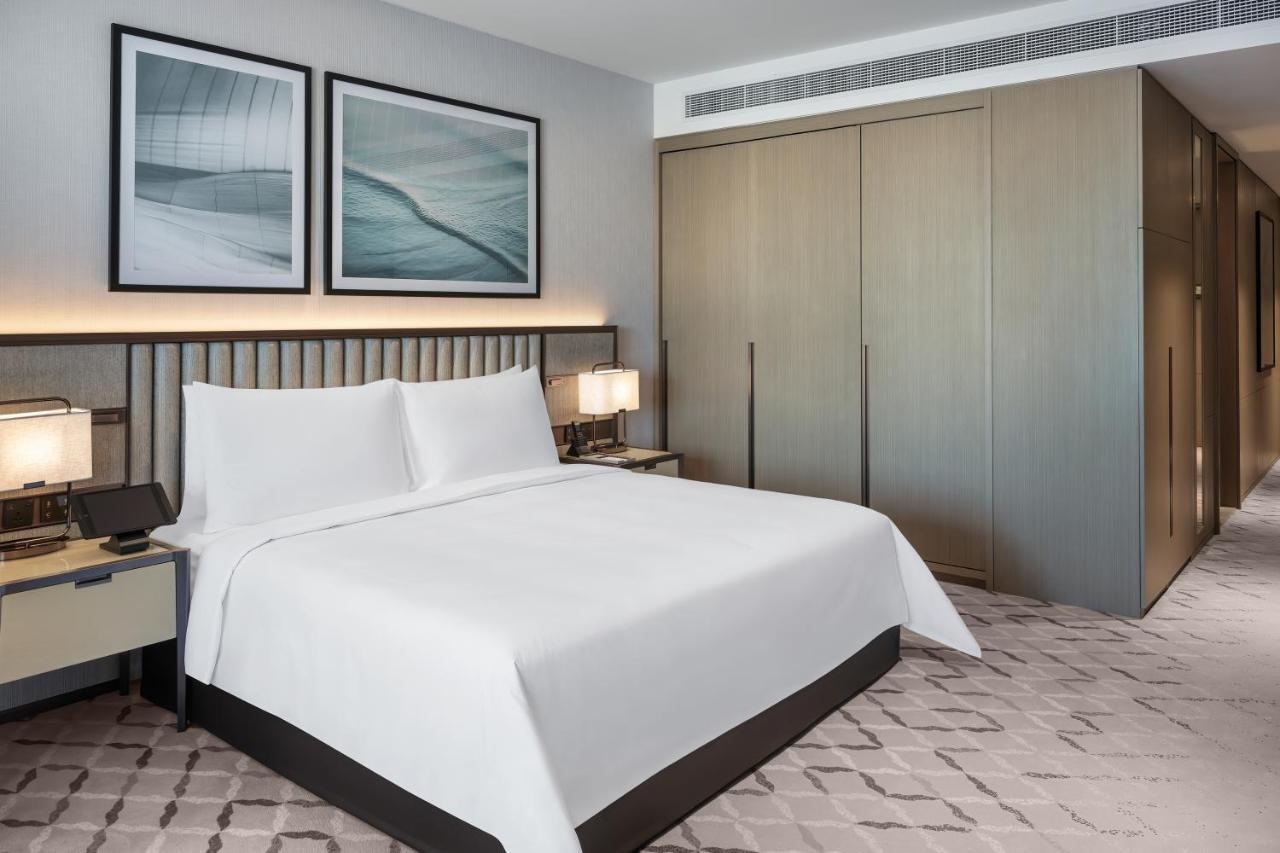 Address Creek Harbour Hotel Dubaj Kültér fotó A bedroom at the hotel